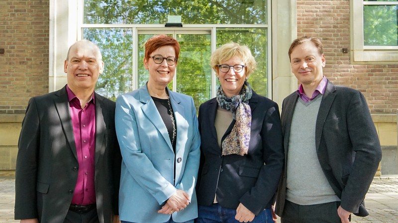 Der Vorstand der BAG Landesjugendämter mit Gerald Häcker, Birgit Westers, Iris Egger-Otholt und Enrico Birkner