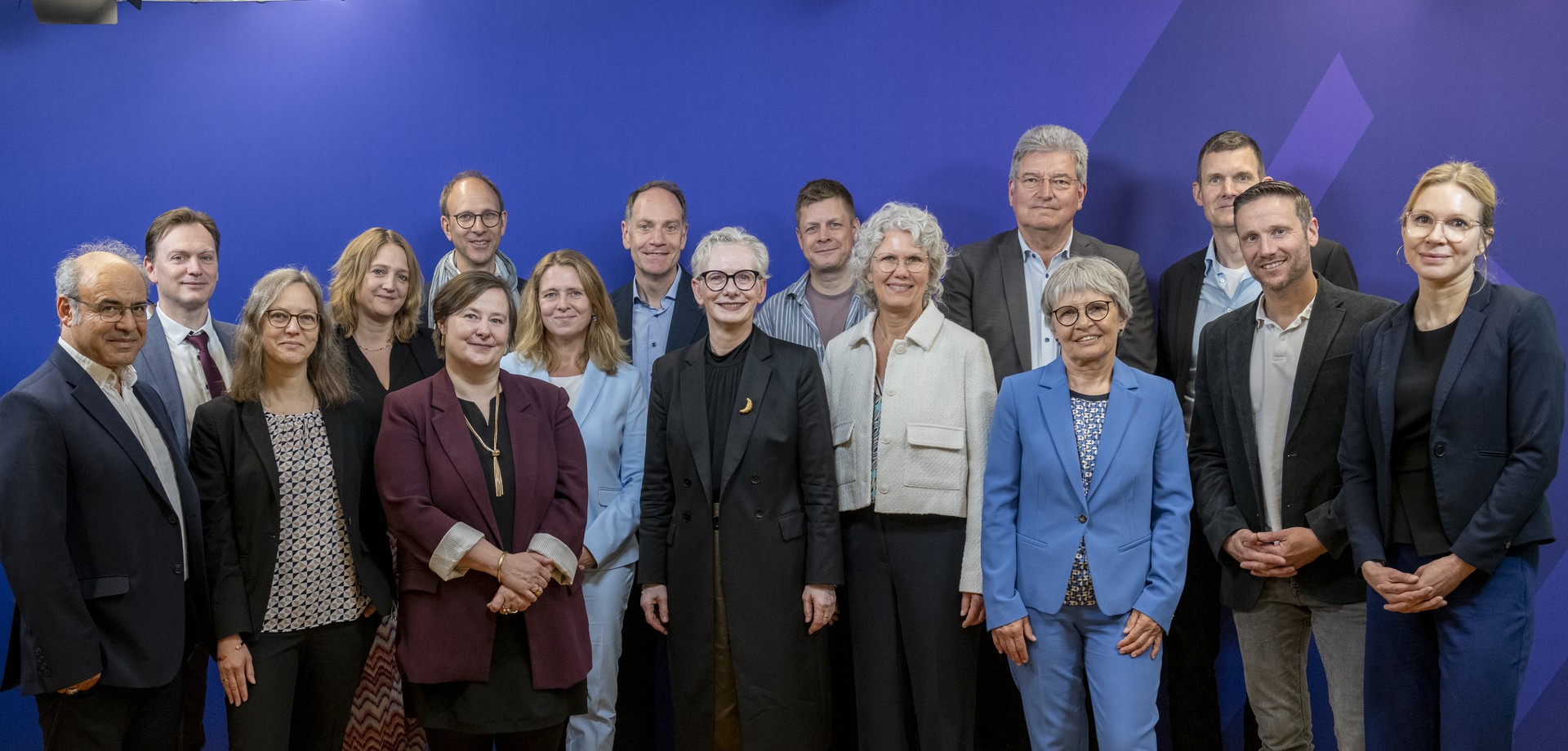 Die Mitglieder des Bundesjugendkuratoriums der 21. Legislaturperiode (DJI/Jordis Schlößer)